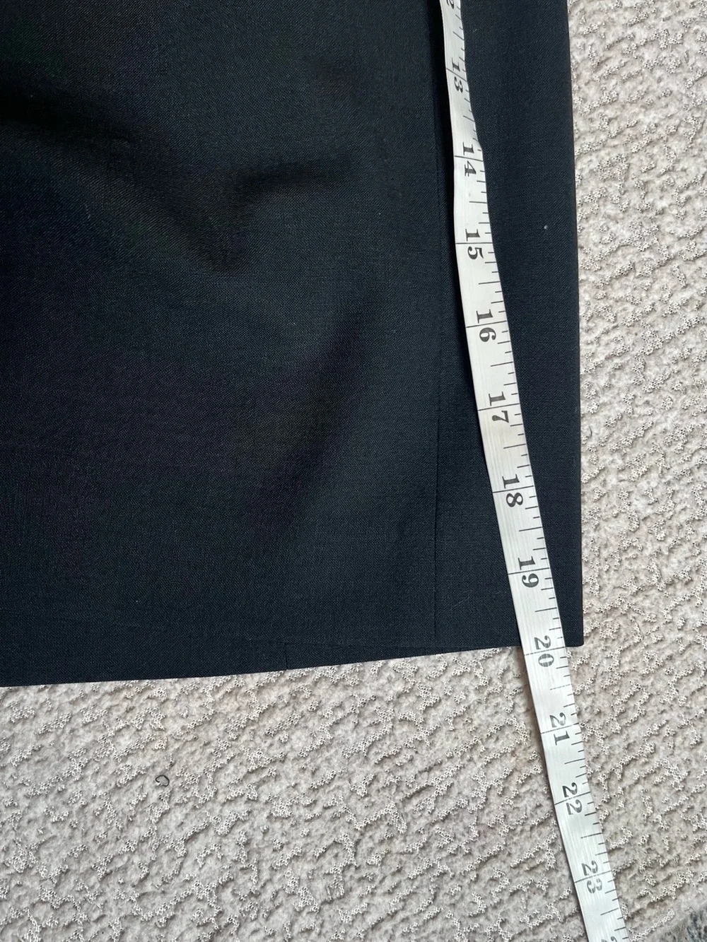 Calvin Klein Black Wool Pencil Skirt – Size 6P (Petite) – Professional Workwear